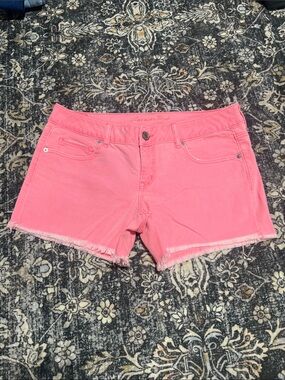 American Eagle Outfitters Women’s Pink Denim Cutoff Shorts